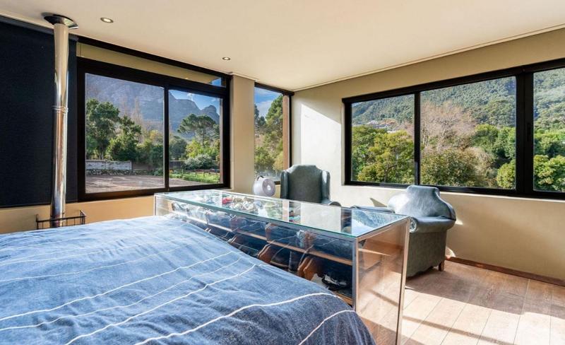 4 Bedroom Property for Sale in Hout Bay Western Cape